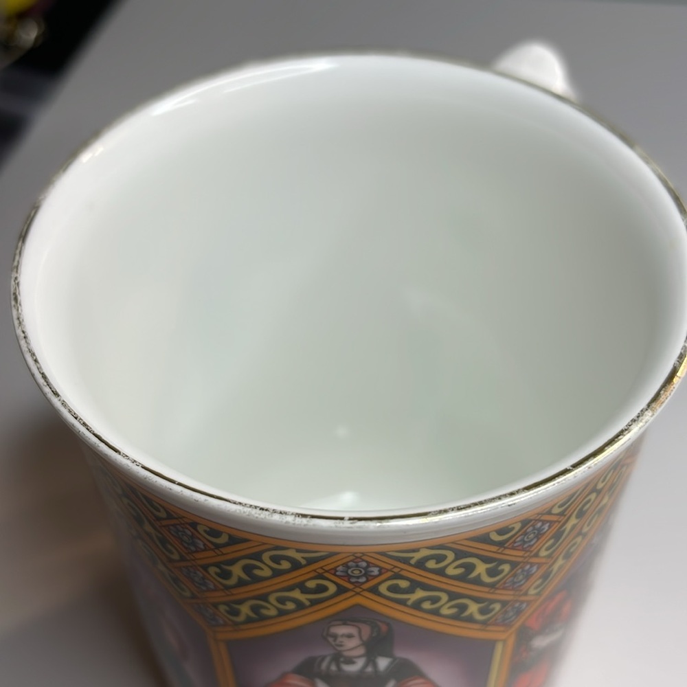 Sadler’s King Henry VIII (8th) and his Six (6) Wives Tea Cup - Picture 9 of 16